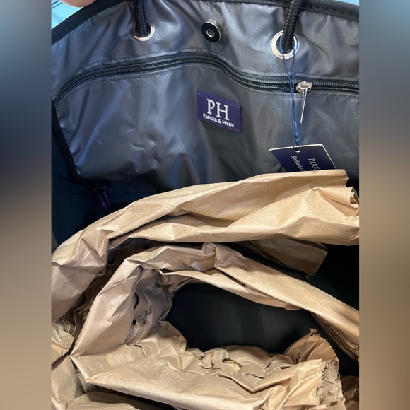 - Parker & Hyde - Pink with Red & Green Stripe adjusts size. - Picture 4 of 8